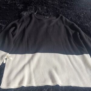 Two-Tone Black and white Women's Sweater very stylish sleeves super cute